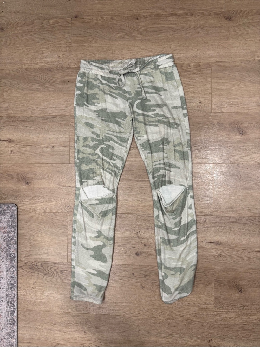 Michael Lauren Camo Knit Jogger knee slit Pants